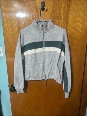 Pink Republic Light Gray Pullover with Floral Neck Tag